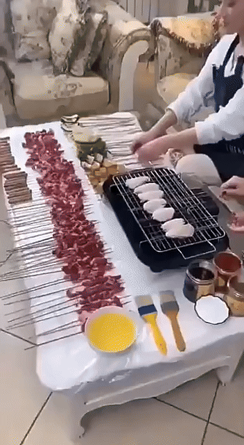 Portable Electric Grill — 2000W Smokeless Indoor & Outdoor BBQ